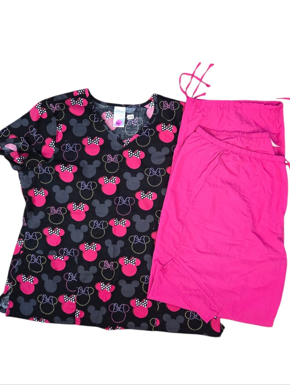 Minnie Mouse Scrub Set